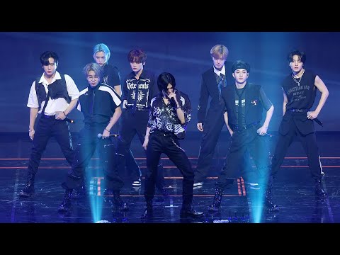 스트레이키즈 (Stray Kids) Full ver. (God's Menu + Back Door + S Class + DOMINO) | 롯데 패밀리 콘서트 • 230616