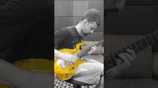 como eu amo essa guitarra