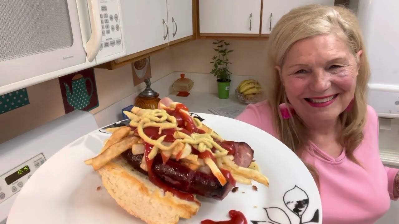 seniors-jobless-poor-3-hot-dog-dinners-scotch-shortbread-10