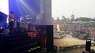 Tkay Maidza &#39;Carry On&#39; Live at Groovin The Moo