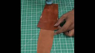 Making a Minimalist Leather Case 🧵 #Leathercraft #Handcrafted #shorts