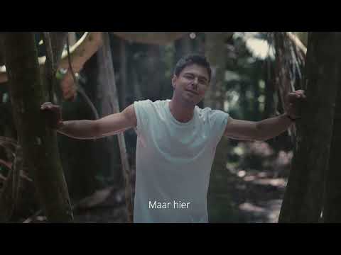 Bobby van Jaarsveld – Niks Soos Liefde Nie (Lirieke Video)