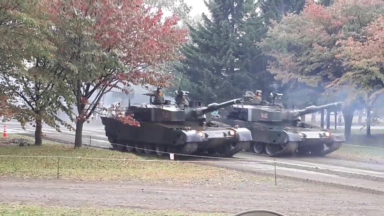 第73戦車連隊　観閲行進