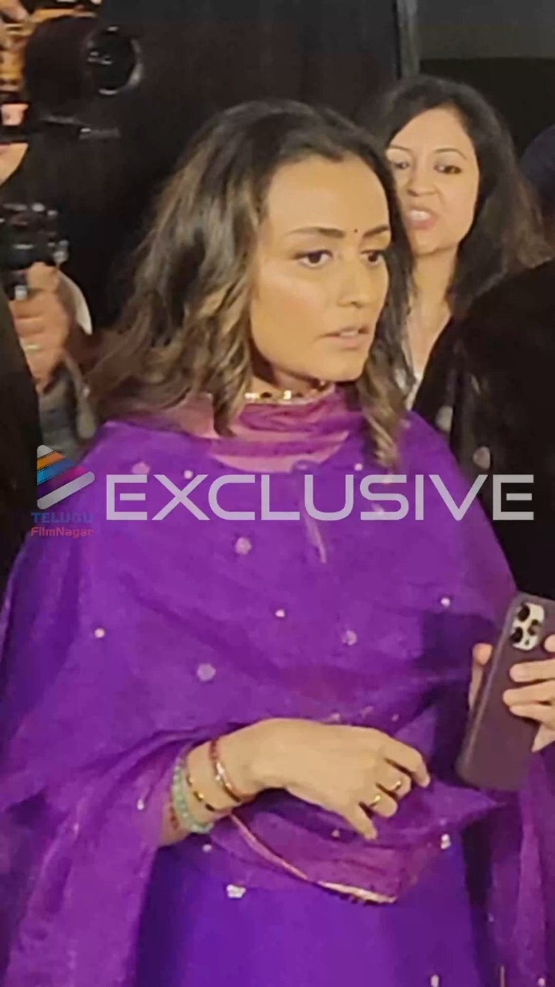 మహేష్ బాబు #MufasaTheLionKing ప్రొమోషన్స్ లో #NamrataShirodkar, #SatyaDev, #Ali ? | #Shorts | TFN