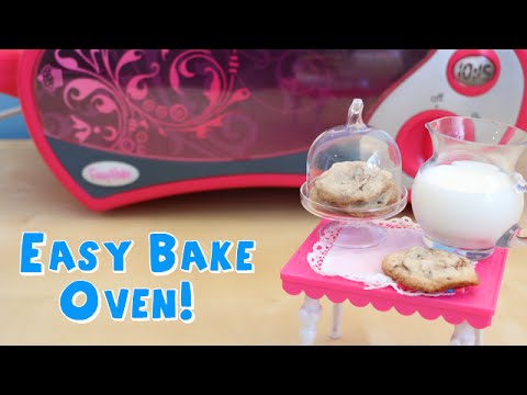 How to Make MINI Cookie Sandwiches in an Easy Bake Oven! 