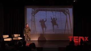 El fortalecimiento psicológico en el Ejército de Tierra | Elena Martín Molina | TEDxUGR