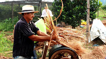 Como é feita a vassoura?