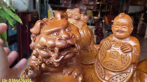 Cực khủng! Nặng  hơn  300kg, cụ di lặc gỗ hương Gia Lai đẹp nổi bật .