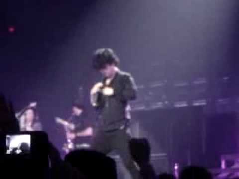 billie joe strip Mature student accomodation