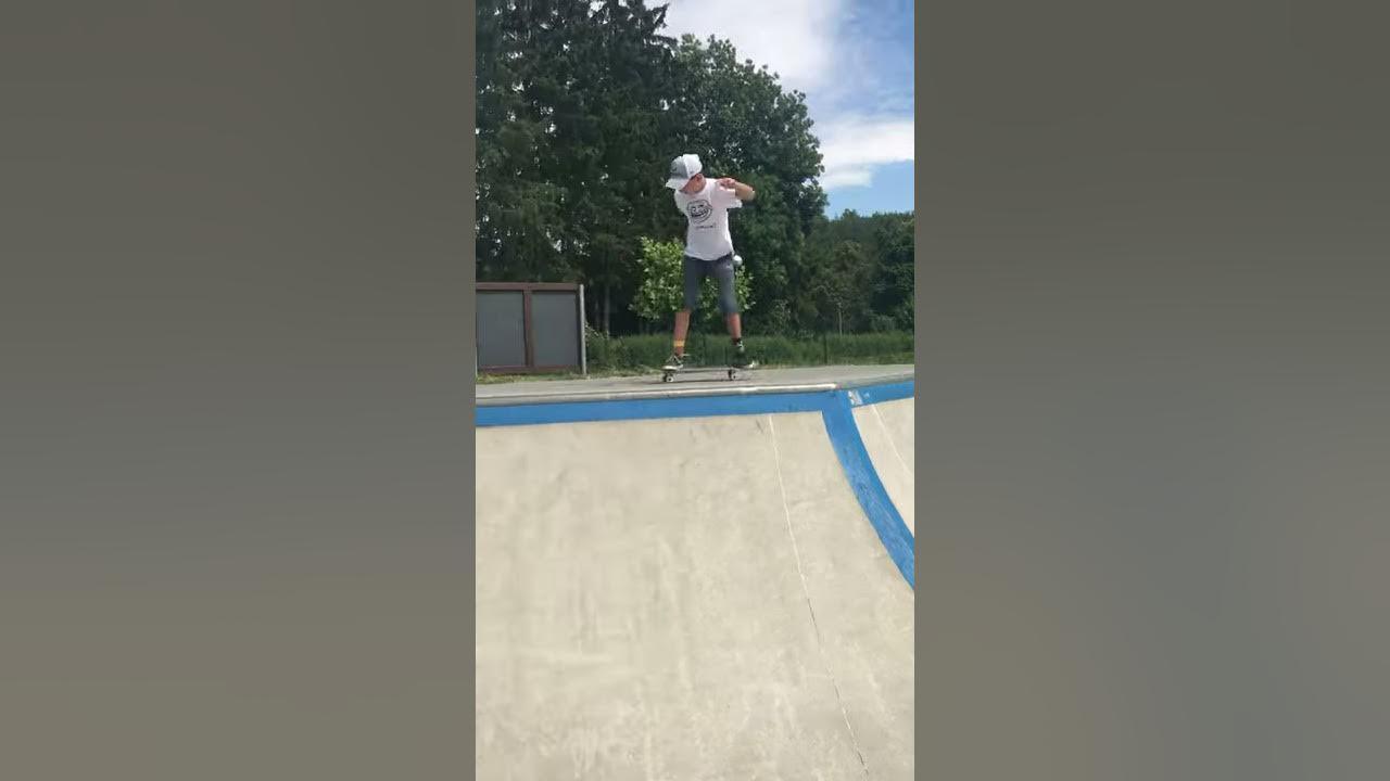 Oli Skate - YouTube