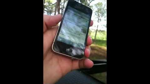 iPhone 4 signal problem demonstrated