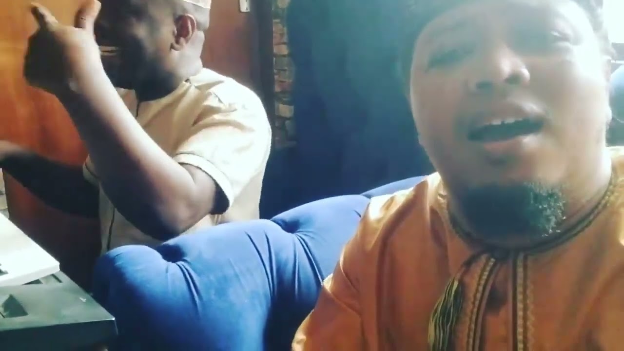 Qaswida Tobatoba ikiimbwa na Arash Ajamy