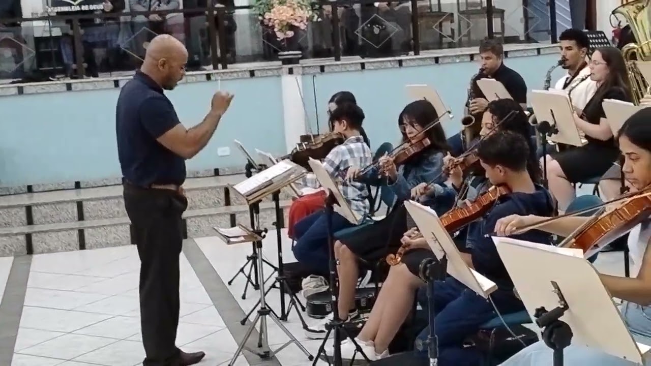      Ao Estrugir a Trombeta 🎺🎶🎷 Hino da Harpa Cristã - 469