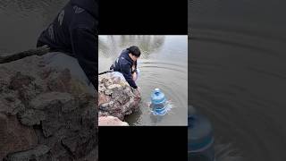 LA BOTELLA CHALLENGE EN EL AGUA 🗣️🔥