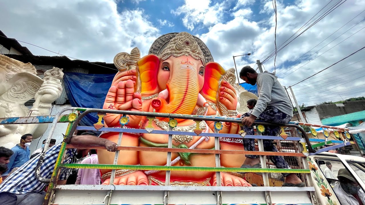 Ganesh Idol Transporting 2021 | Dhoolpet Ganesh transporting to ganesh Pandal | Ganesh Aagman 2021