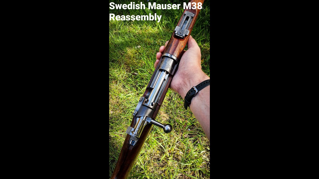 A short video on reassembling the Swedish Mauser M38.Model, 6.5x55 Carl Gus...