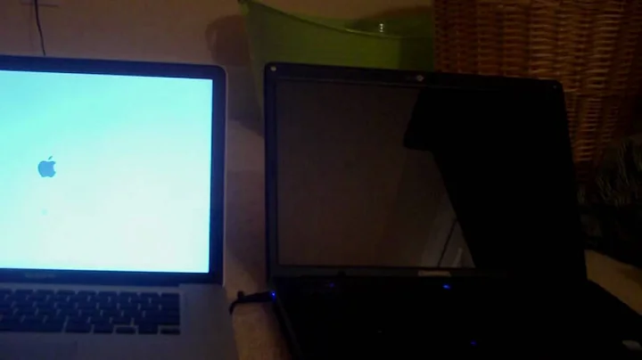 Macbook Pro vs. Compaq Presario C700 boot race