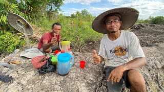 MAS ARJEN \u0026 PK HENDRI, TRANSMIGRAN ASAL JOGJA KOMPAK BERTANI DI LAHAN TRANSMIGRASI BARU KALIMANTAN