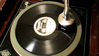 LOUISVILLE LOU by Paul Vitorin's Orchestra on Diamond Disc 51189