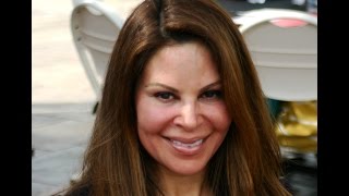 Young Female Entrepreneurs Learn from Latina entrepreneur and real estate mogul Nely Galan