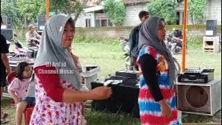 ANITA PAWEZ - Ikan Dalam Kolam ( Cover ) #liveaaudio Senam Pagi Balai Desa Pagak El Corona Gambus