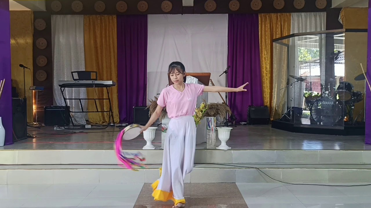 Tambourine Dance Tutorial| Our God reigns by Israel Houghton