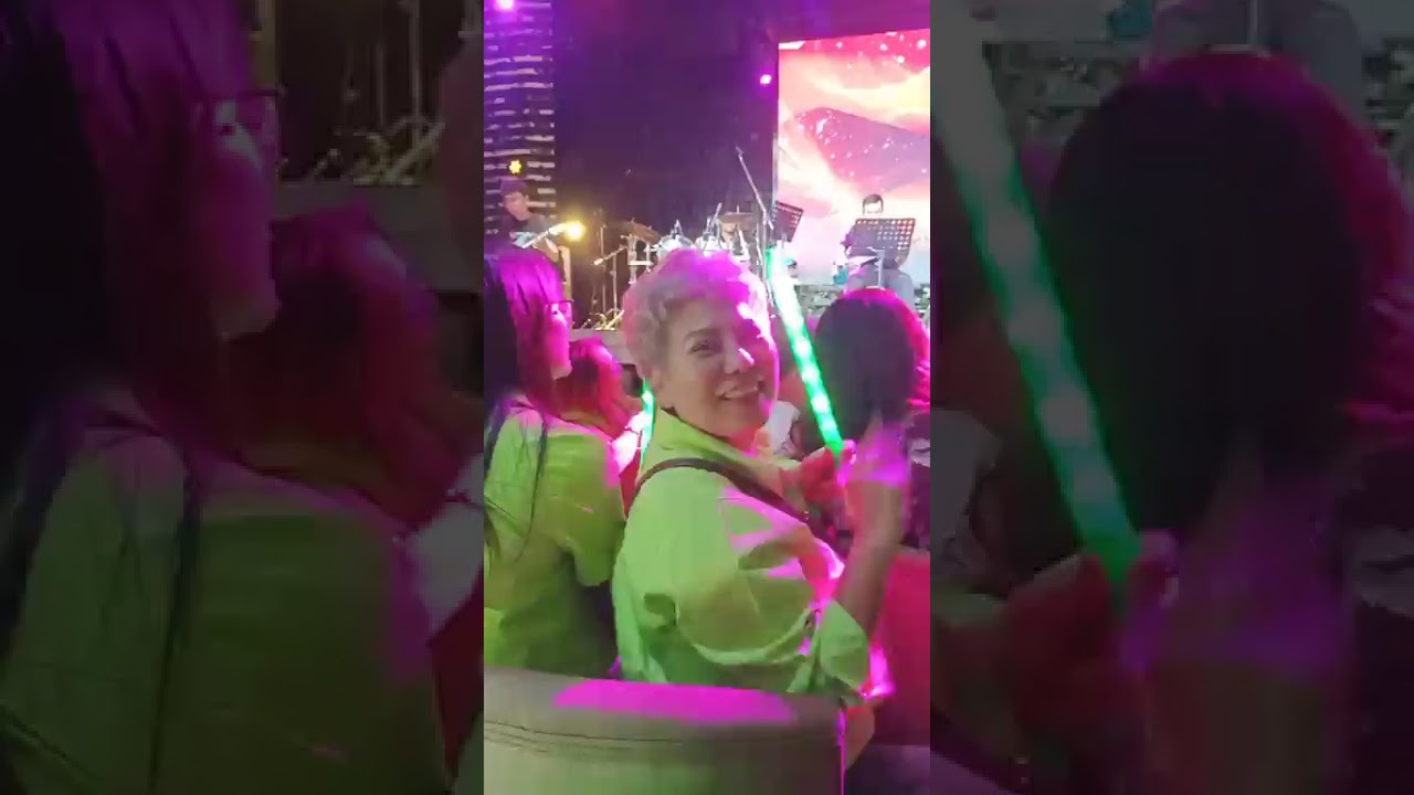 Hô Vang Hồ Văn Cường Xuất hiện khai xuân tại Trixie Cafe&Lounge 7/3