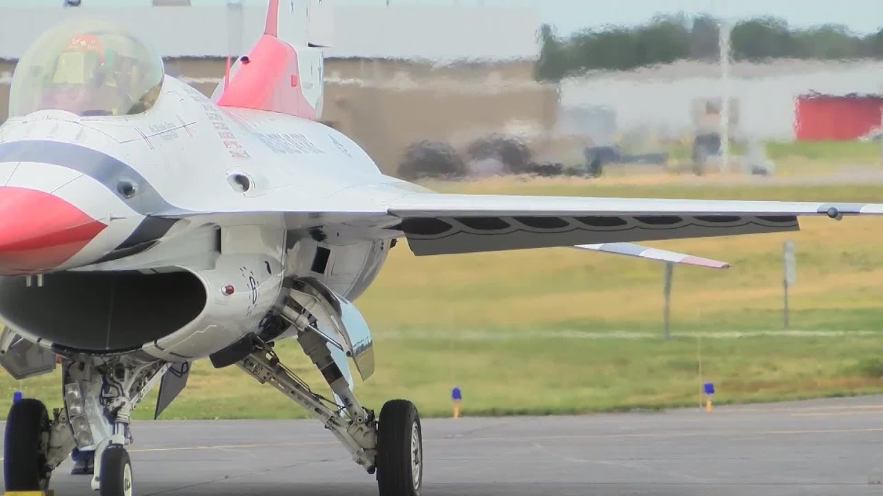The Thunderbirds Fly in the Rochester Air Show YouTube