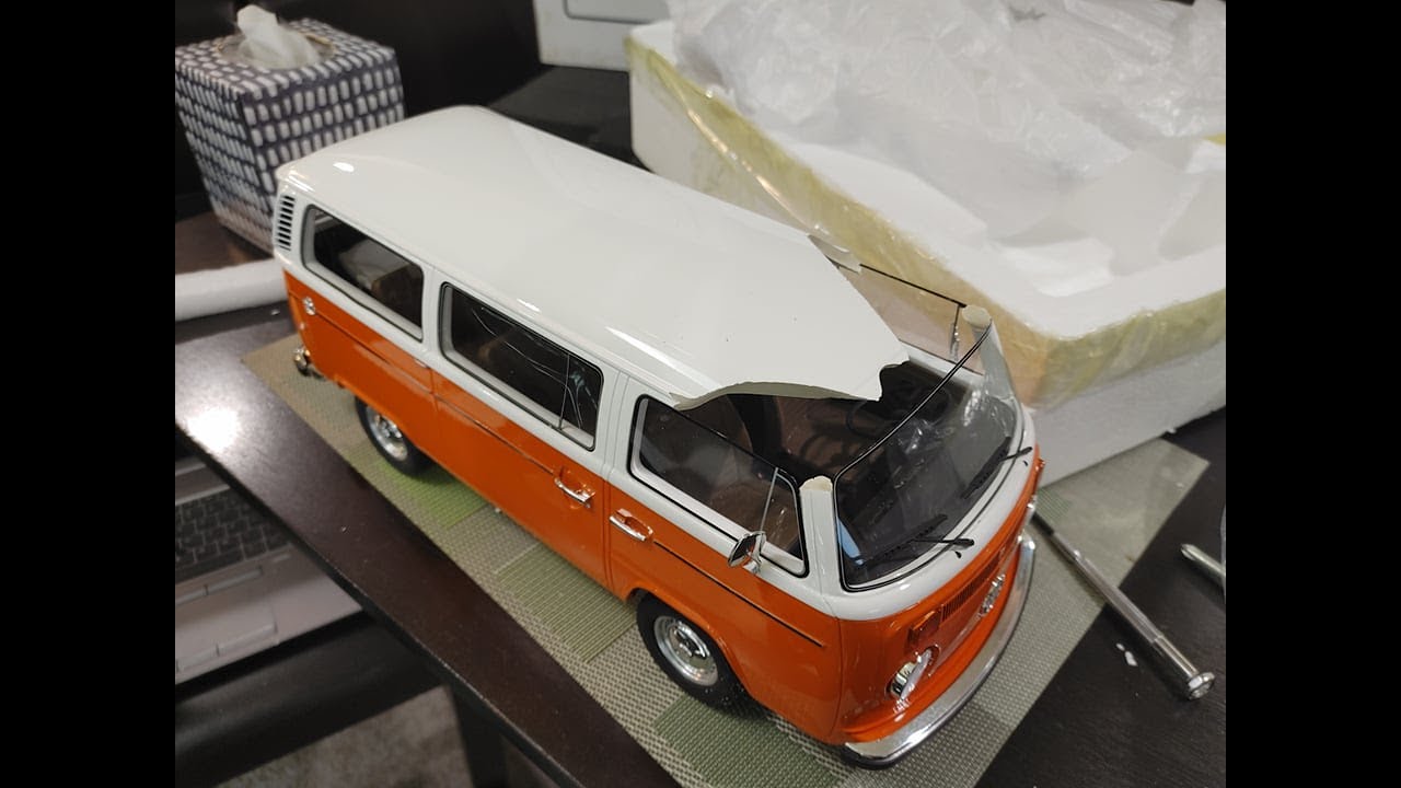1:18 Diecast Review Unboxing & Fixing: 1:12 1978 VW Type 2 Bus by