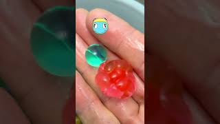 Jumbo Orbeez vs regular water beads!😜 #fidgetfun screenshot 5
