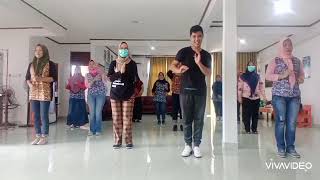 Happy Dangdut Line Dance / Choreo by Uli Elfrida / Demo by DWP Tirta Musi Palembang