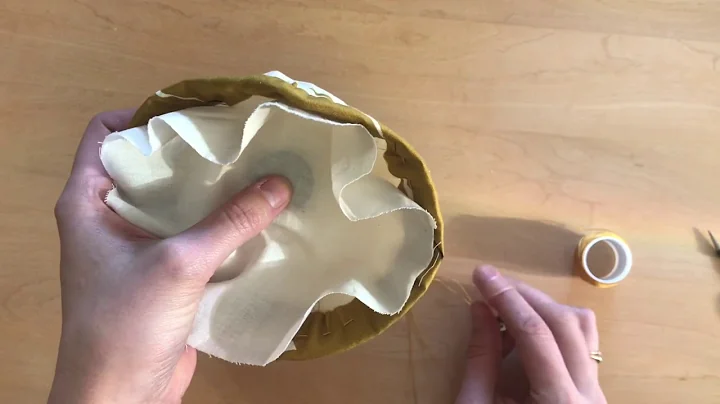 Round Quilted Bowl tutorial by Heidi Parkes