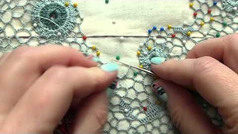 Getting out from the Dead End, when crocheting background netting.