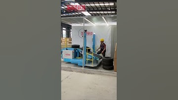 Help loaders unload parcels and irregular goods easily from containers.#conveyor #warehouse #loading