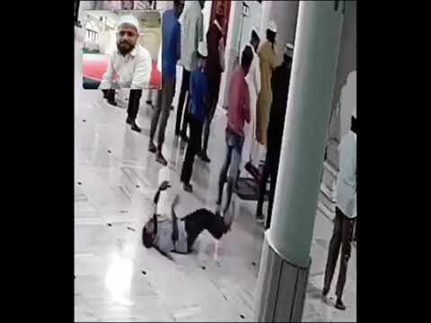 هذا الشخص مات وهو يصلى اللهم نسائلك حسن الخاتمة