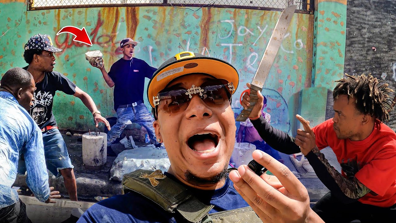 ¡Es Imposible Caminar Por Este Barrio Sin Ver Esto!