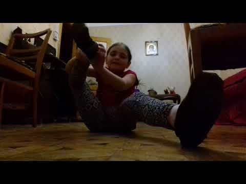 ვაკეთებთ ტანმოვარჯიშის  ილეთებს