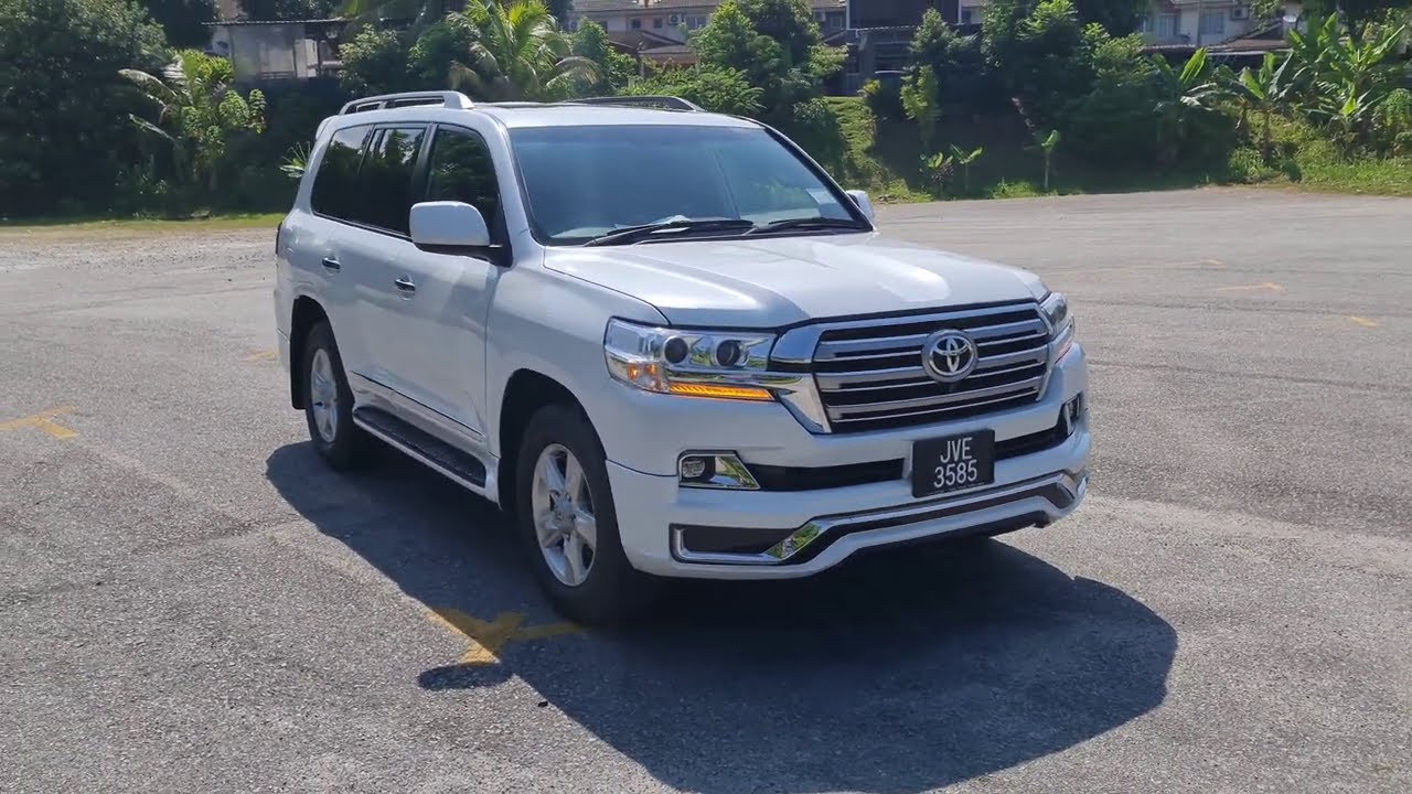 Toyota Land Cruiser 4.6 V8/ Toyota Land Cruiser V8 Review