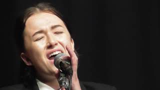 14 Genna Maples & Brooklyn Gray - I Cant Make You Love Me Bonnie Raitt