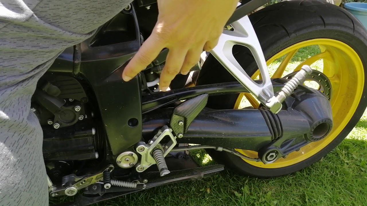 BMW k1200r drive shaft (final drive) screeching noise YouTube