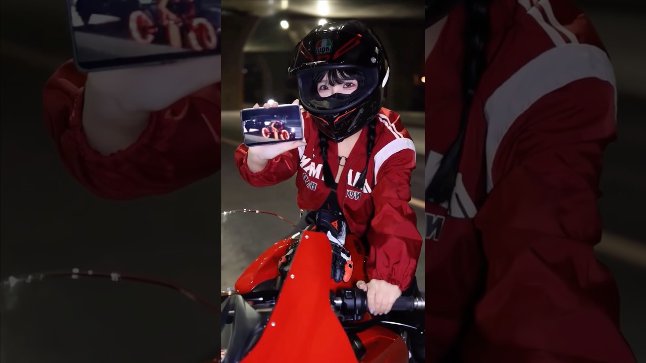 Girl riding a bike with full of action #shorts #bike #superbike