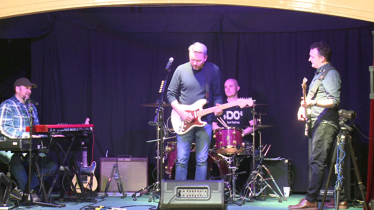 Ian Parker & His Band - Pre gig sound check at Diseworth Blues Club ...