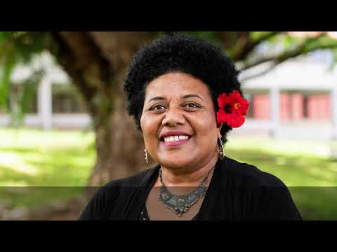 Tarisi Vunidilo – Fijian Liku (skirt) on YouTube