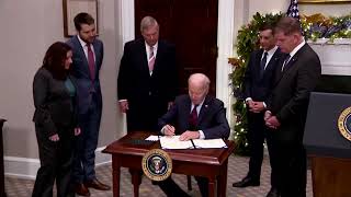 Biden signs bill to block U.S. railroad strike