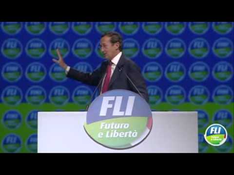 gianfranco-fini---intervento-completo-alla-costituente-di-futuro-e-libertà,-milano-13/02/2011-8di10