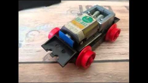 Arduino Wifi-controlled Lego Train - Step 4 - Old 12V train decoupled from power supply