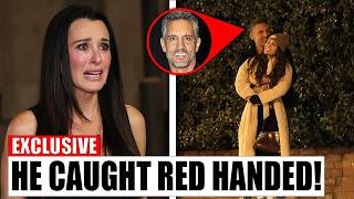 Mauricio Umansky Gets Caught  by Kyle Richards With Two Women – You Have to See This!