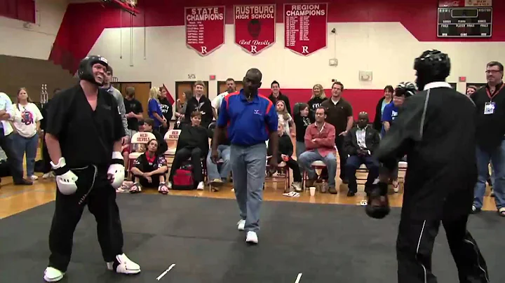 Grand Slam Open 2011 - Robert Dale Pendleton vs Ed...