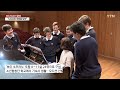 Capture de la vidéo Les Petits Chanteurs À La Croix De Bois - Interview With A Korean News Channel