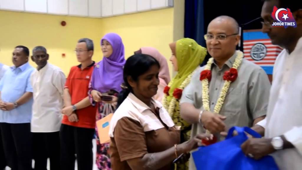 Kaum India kurang kemampuan menerima sumbangan sempena Deepavali video phone beyonce mp3